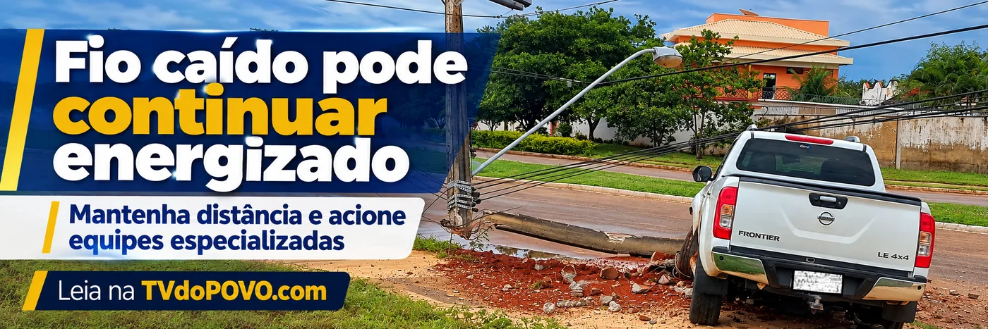 Faixa editorial sobre risco elétrico após colisão de veículo contra poste