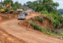 Estrada do Belmont tem desvio de 1 km em área com risco de desbarrancamento Desvio na Estrada do Belmont em Porto Velho, em ilustração do trecho com risco de desbarrancamento.