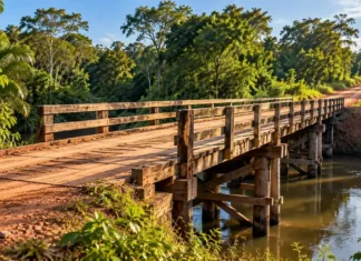 TCE-RO cobra comprovação de avanços na substituição de pontes de madeira Pontes de madeira em rodovias de Rondônia em composição editorial sobre o monitoramento do TCE-RO e do DER-RO