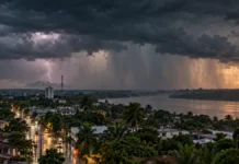 Tempestades em Rondônia têm aviso amarelo nesta sexta-feira Nuvens de tempestade e chuva sobre área urbana em referência à previsão para Rondônia